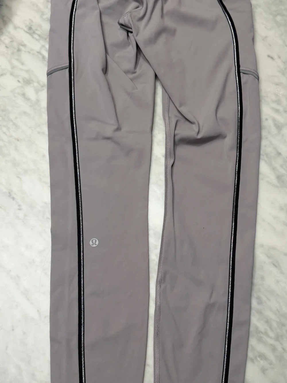 High-Rise Grey Sculpting Leggings with Contrast Stitch